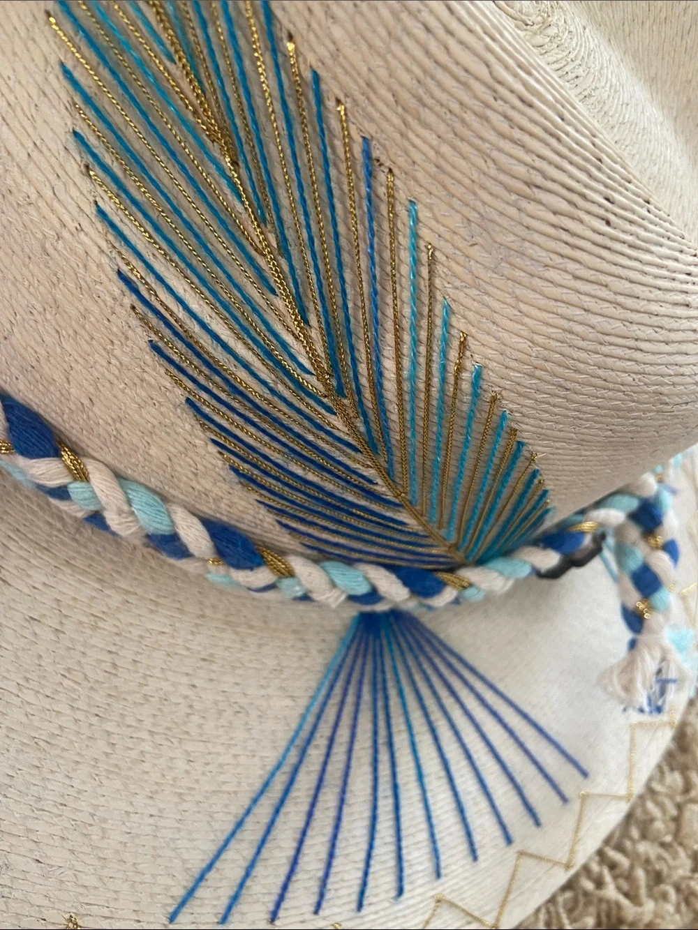 Corazon hat NWOT